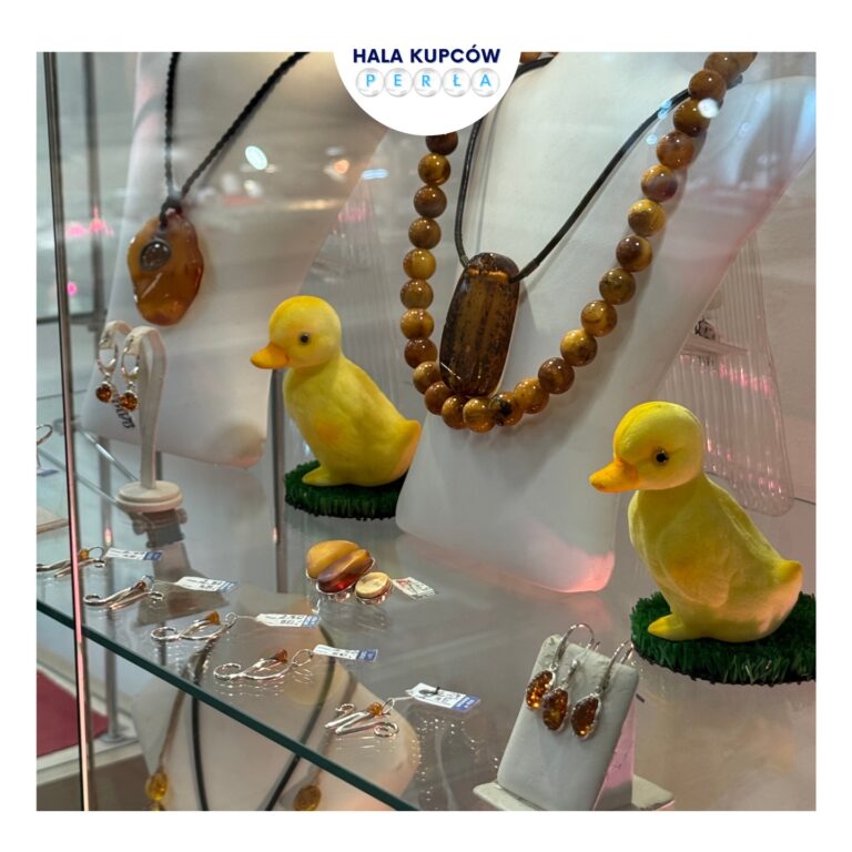 Instagram post from hala_kupcow_wroclaw. This post is in position 3.